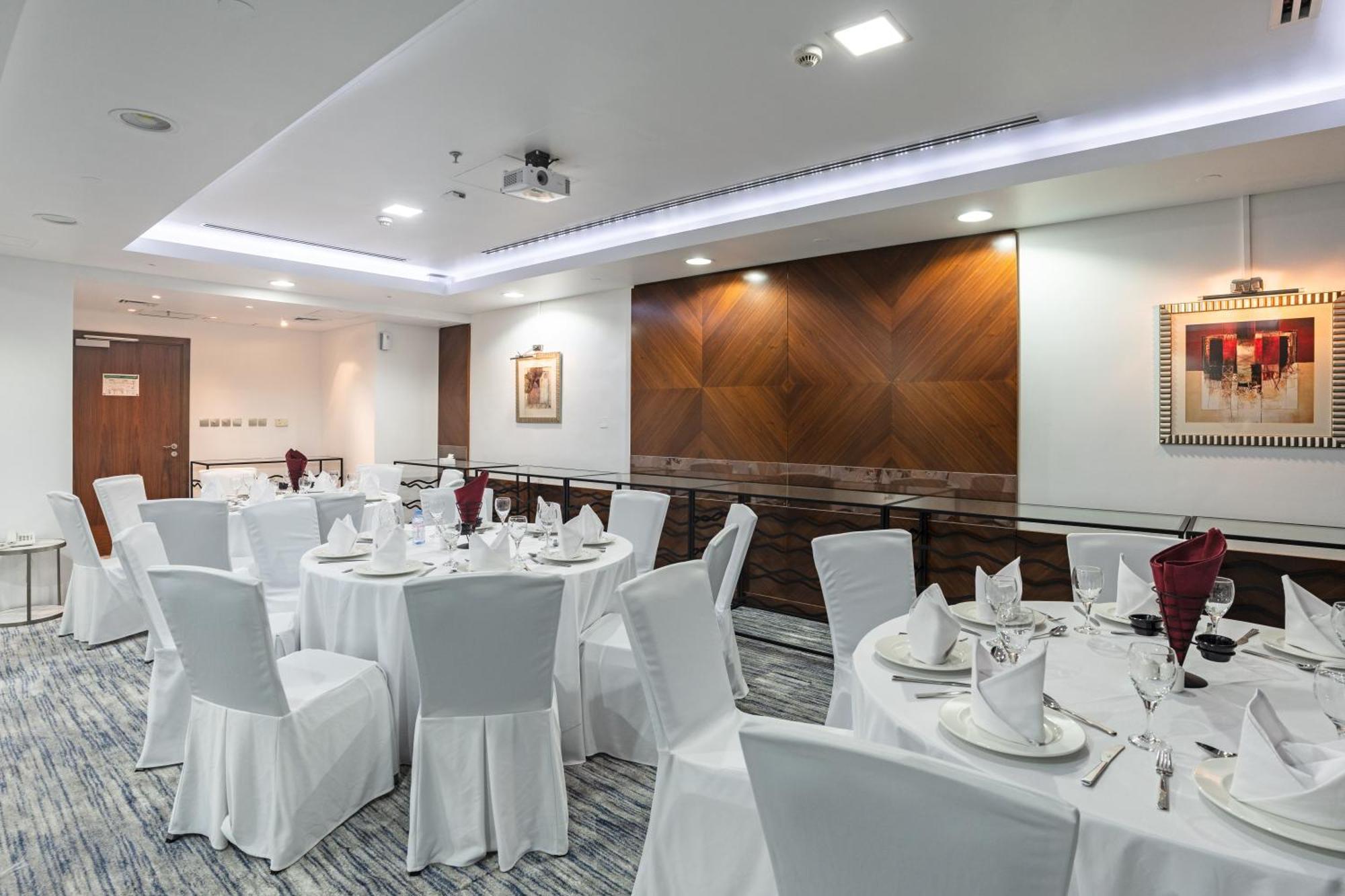 Oryx Hotel Abu Zabi Zewnętrze zdjęcie